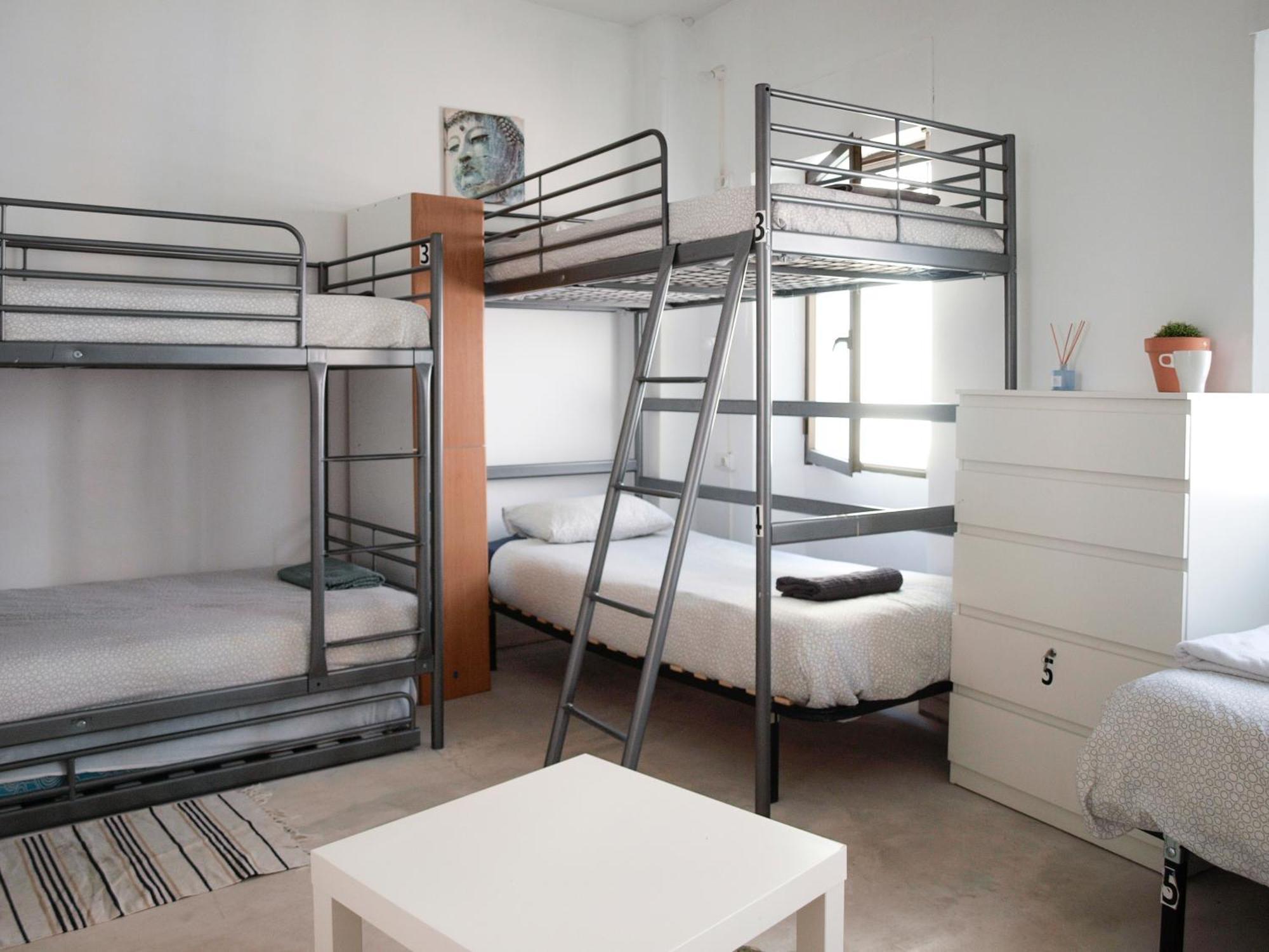 Boga Hostel Madrid Exterior photo